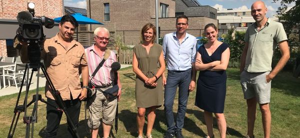 Pixii in VRT-Journaal - Zonwering: hét middel om het binnen koel te houden